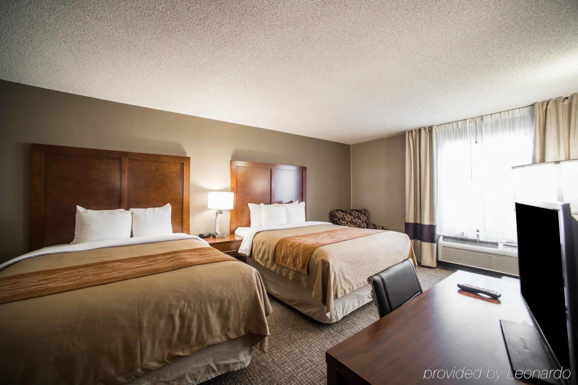 Comfort Inn & Suites St Louis-Гейзелвуд Екстер'єр фото
